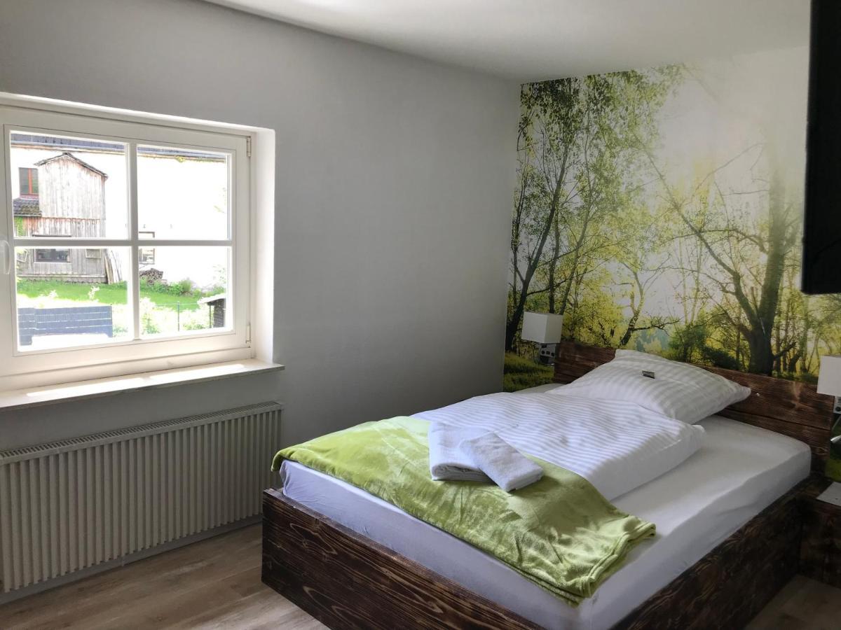 Landgasthof Zum Dorfkrug Schoneberg  Екстер'єр фото