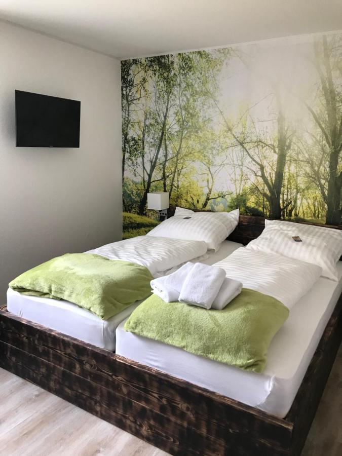Landgasthof Zum Dorfkrug Schoneberg  Екстер'єр фото